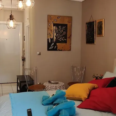 Cozy Studio, 1min From Kamara Thessaloniki